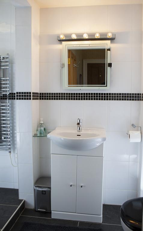 4Kt Guest House Единбург Екстериор снимка