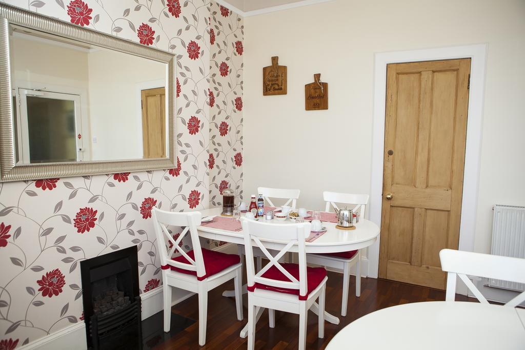 4Kt Guest House Единбург Екстериор снимка