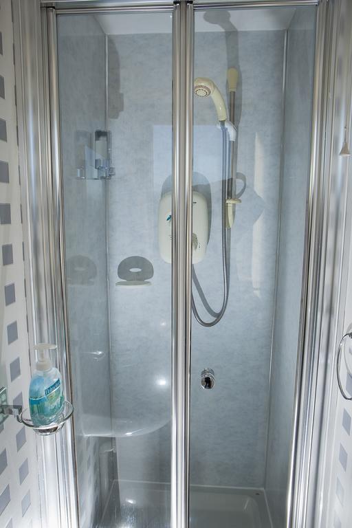 4Kt Guest House Единбург Екстериор снимка