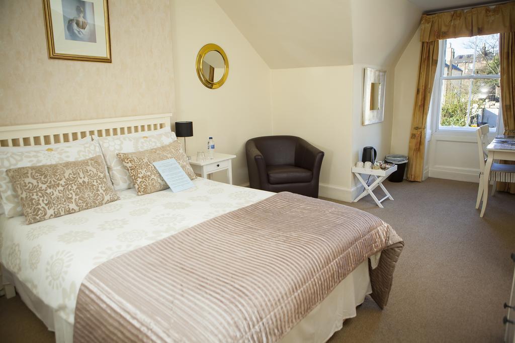 4Kt Guest House Единбург Екстериор снимка