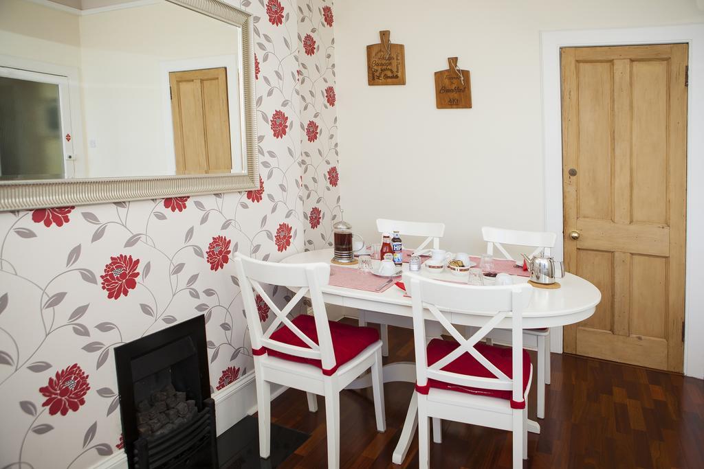 4Kt Guest House Единбург Екстериор снимка