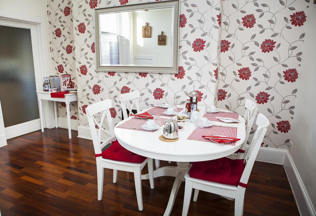 4Kt Guest House Единбург Екстериор снимка