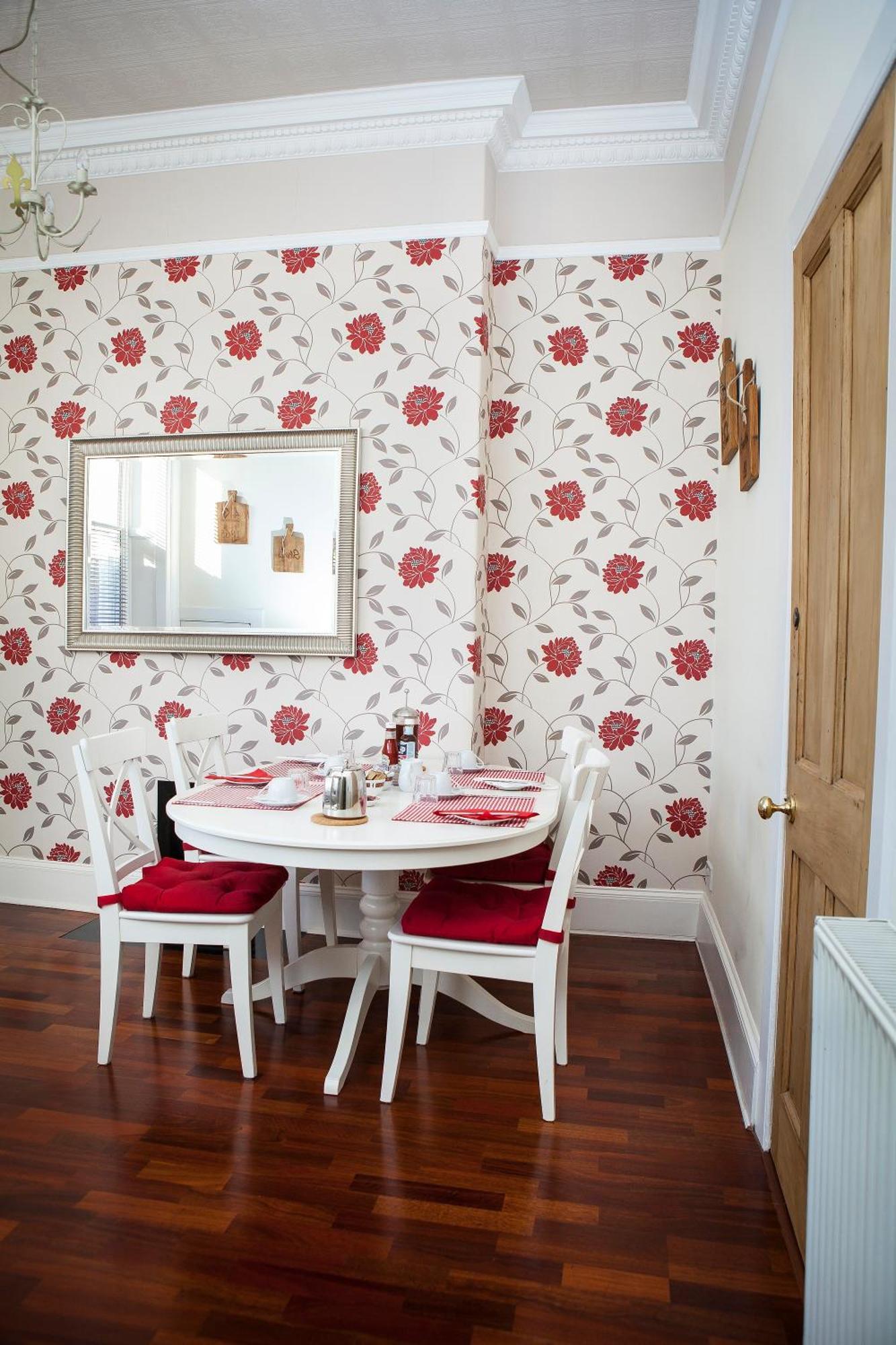 4Kt Guest House Единбург Екстериор снимка